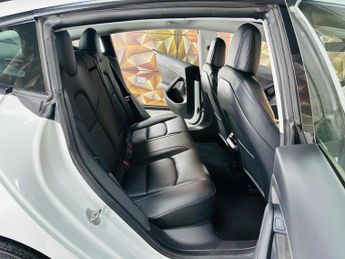 Tesla Model 3 (Dual Motor) Long Range Auto 4WDE 4dr