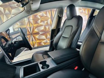 Tesla Model 3 (Dual Motor) Long Range Auto 4WDE 4dr