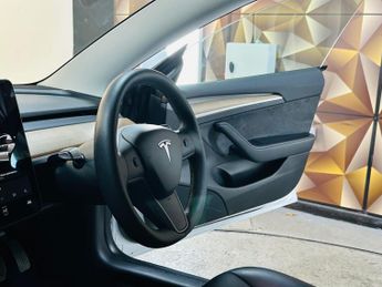 Tesla Model 3 (Dual Motor) Long Range Auto 4WDE 4dr