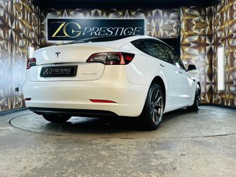 Tesla Model 3 (Dual Motor) Long Range Auto 4WDE 4dr