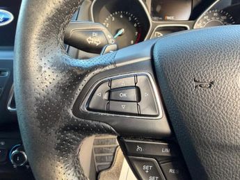 Ford Focus 1.0T EcoBoost ST-Line Auto Euro 6 (s/s) 5dr