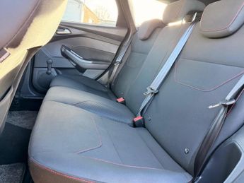 Ford Focus 1.0T EcoBoost ST-Line Auto Euro 6 (s/s) 5dr