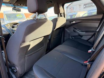 Ford Focus 1.0T EcoBoost ST-Line Auto Euro 6 (s/s) 5dr