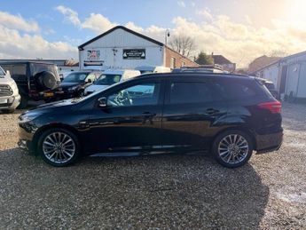 Ford Focus 1.0T EcoBoost ST-Line Auto Euro 6 (s/s) 5dr
