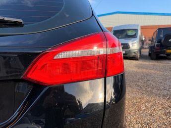 Ford Focus 1.0T EcoBoost ST-Line Auto Euro 6 (s/s) 5dr