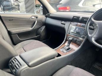 Mercedes-Benz C Class 1.8 C180 Kompressor Classic SE 4dr