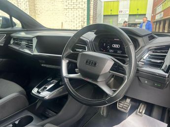 Audi Q4 e-tron 40 S line Auto 5dr 82kWh