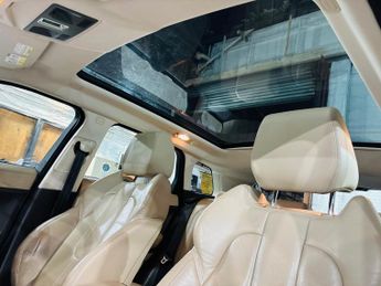 Land Rover Range Rover Evoque 2.2 SD4 Pure Auto 4WD Euro 5 5dr