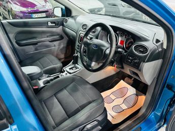 Ford Focus 1.6 Titanium 5dr