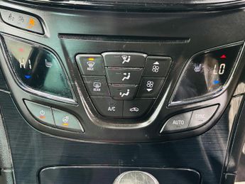 Vauxhall Insignia 2.0 CDTi BiTurbo Elite Nav Auto Euro 5 5dr