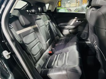 Citroen C4 1.2 PureTech Shine Plus EAT8 Euro 6 (s/s) 5dr