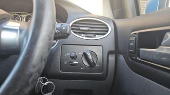 Ford Focus 1.6 Titanium 5dr