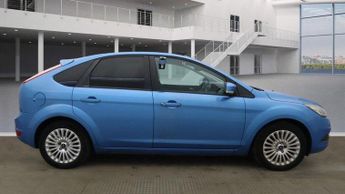 Ford Focus 1.6 Titanium 5dr