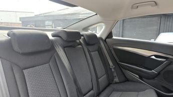 Hyundai i40 1.7 CRDi Blue Drive SE Nav DCT Euro 6 (s/s) 4dr