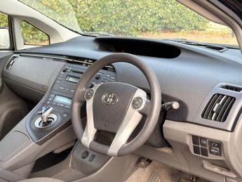 Toyota Prius 1.8 VVT-h T3 CVT Euro 5 (s/s) 5dr