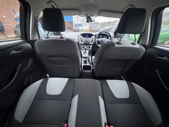 Ford Focus 1.6 Zetec Powershift Euro 5 5dr
