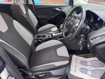 Ford Focus 1.6 Zetec Powershift Euro 5 5dr