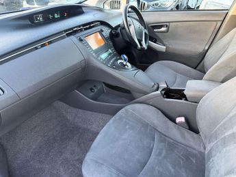 Toyota Prius 1.8 VVT-h T Spirit CVT Euro 5 (s/s) 5dr