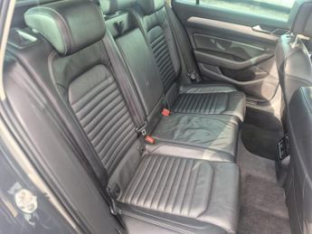 Volkswagen Passat 1.4 TSI GTE Advance DSG Euro 6 (s/s) 5dr