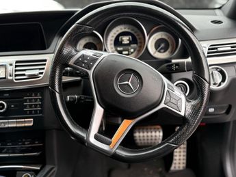 Mercedes-Benz E Class 2.1 E300dh BlueTEC AMG Night Edition G-Tronic+ Euro 5 (s/s) 5dr