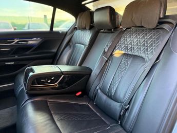 BMW 7 Series 3.0 740Li M Sport Auto Euro 6 (s/s) 4dr