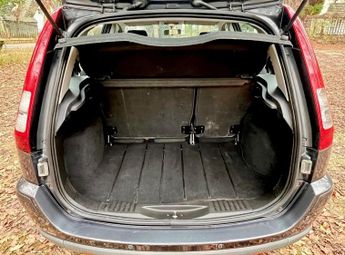 Ford Fusion 1.6 Zetec 5dr