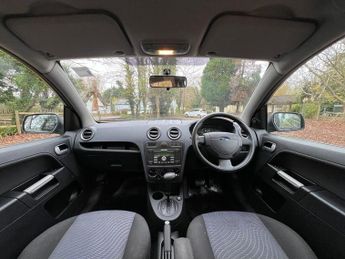 Ford Fusion 1.6 Zetec 5dr