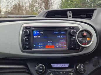 Toyota Yaris 1.5 VVT-h Icon Plus CVT Euro 5 5dr