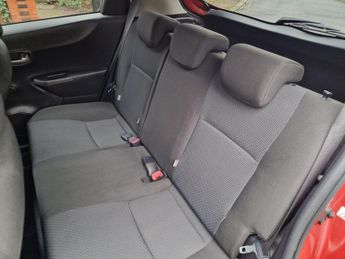 Toyota Yaris 1.5 VVT-h Icon Plus CVT Euro 5 5dr