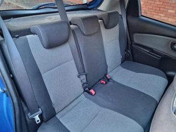 Toyota Yaris 1.5 VVT-h Icon E-CVT Euro 6 5dr