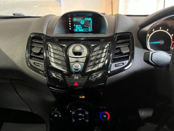 Ford Fiesta 1.6 Zetec Powershift Euro 5 5dr