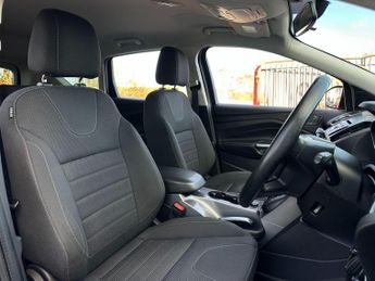 Ford Kuga 2.0 TDCi Zetec Powershift AWD Euro 5 5dr