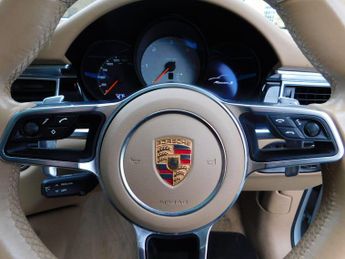 Porsche Macan 3.0 TD V6 S PDK 4WD Euro 6 (s/s) 5dr