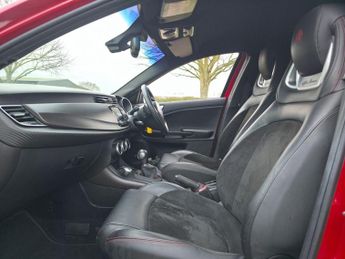 Alfa Romeo Giulietta 1750 TBi Veloce TCT Euro 6 5dr