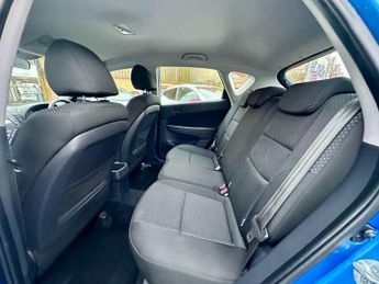 Hyundai i30 1.6 CRDi Comfort Auto Euro 4 5dr