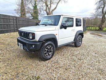 Suzuki Jimny AUTO METALLIC WHITE CARPLAY INSTALLED