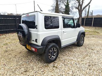 Suzuki Jimny AUTO METALLIC WHITE CARPLAY INSTALLED