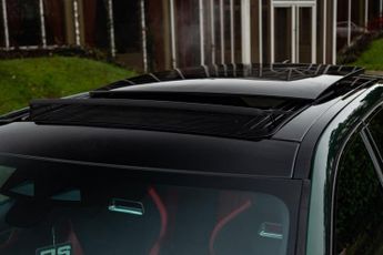 Jaguar F-PACE 5.0 P550 V8 SVR Quickshift AWD Euro 6 (s/s) 5dr