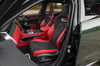 Jaguar F-PACE 5.0 P550 V8 SVR Quickshift AWD Euro 6 (s/s) 5dr