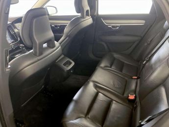 Volvo S90 2.0 D4 Momentum Saloon 4dr Diesel Auto Euro 6 (s/s) (190 ps)