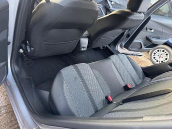 Peugeot 2008 1.2 PureTech Allure EAT Euro 6 (s/s) 5dr