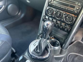 MINI Convertible 1.6 Cooper CVT Euro 3 2dr