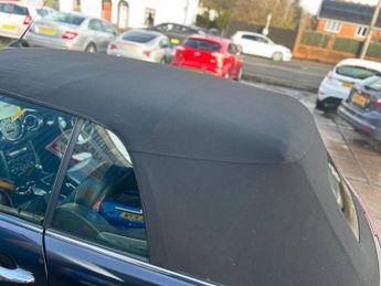 MINI Convertible 1.6 Cooper CVT Euro 3 2dr