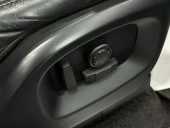 Land Rover Range Rover 3.0 TD V6 Vogue Auto 4WD Euro 6 (s/s) 5dr