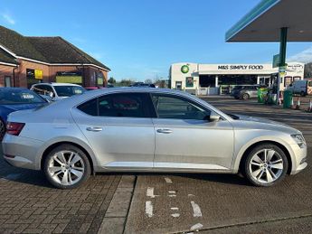 Skoda Superb 2.0 TDI SE L Executive Estate 5dr Diesel DSG 4WD Euro 6 (s/s) (1