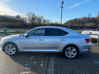 Skoda Superb 2.0 TDI SE L Executive Estate 5dr Diesel DSG 4WD Euro 6 (s/s) (1