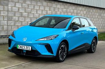 MG MG4 51kWh SE Auto 5dr