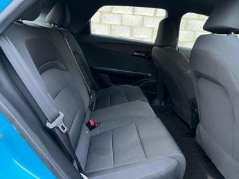 MG MG4 51kWh SE Auto 5dr