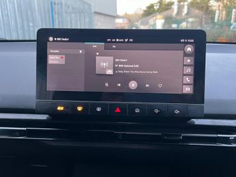 MG MG4 51kWh SE Auto 5dr