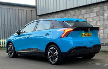 MG MG4 51kWh SE Auto 5dr